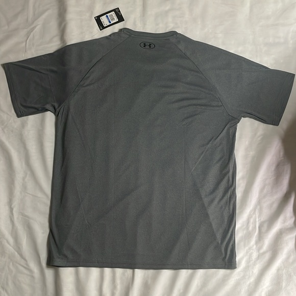 NWT. Under Armour Men’s Velocity 2.0 tee. XL Grey - Picture 2 of 6